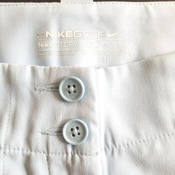 Nike Golf Shorts - Picture 6 of 7